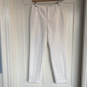 Roz & Ali White Straight Leg Tailored Pants with Zippered bottom Size 2